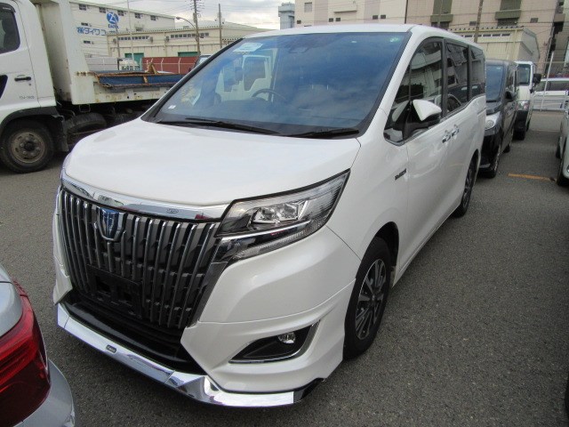 Toyota-Esquire-2017(GI)