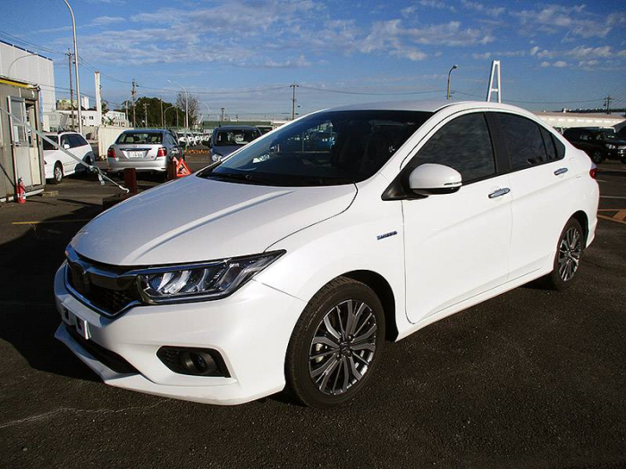 Honda-Grace-2017(EX)